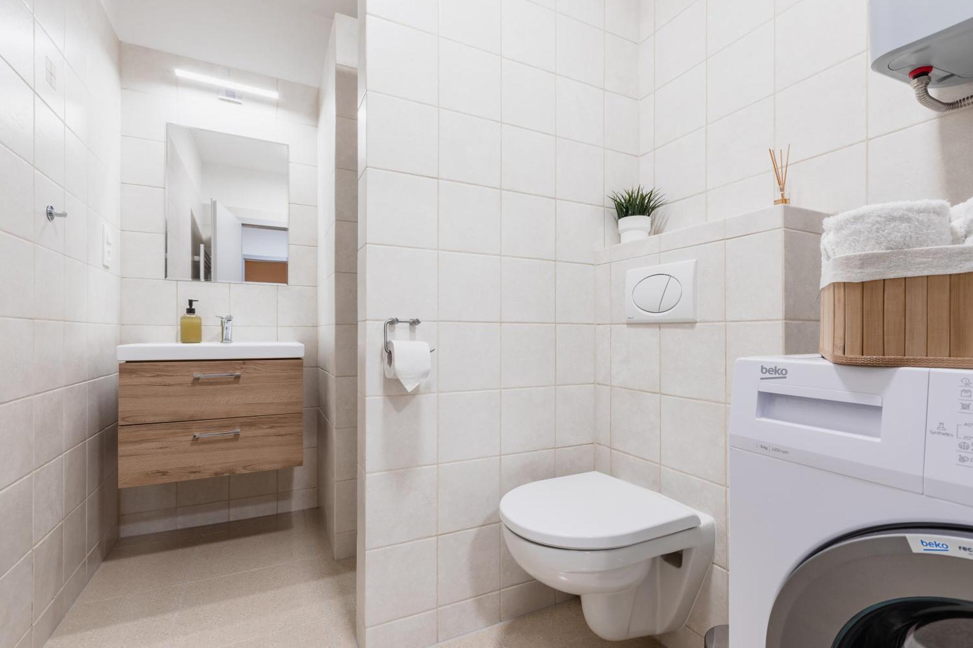 Romanticky Loft Parking U Hlavniho Nadrazi Оломоуц Екстериор снимка