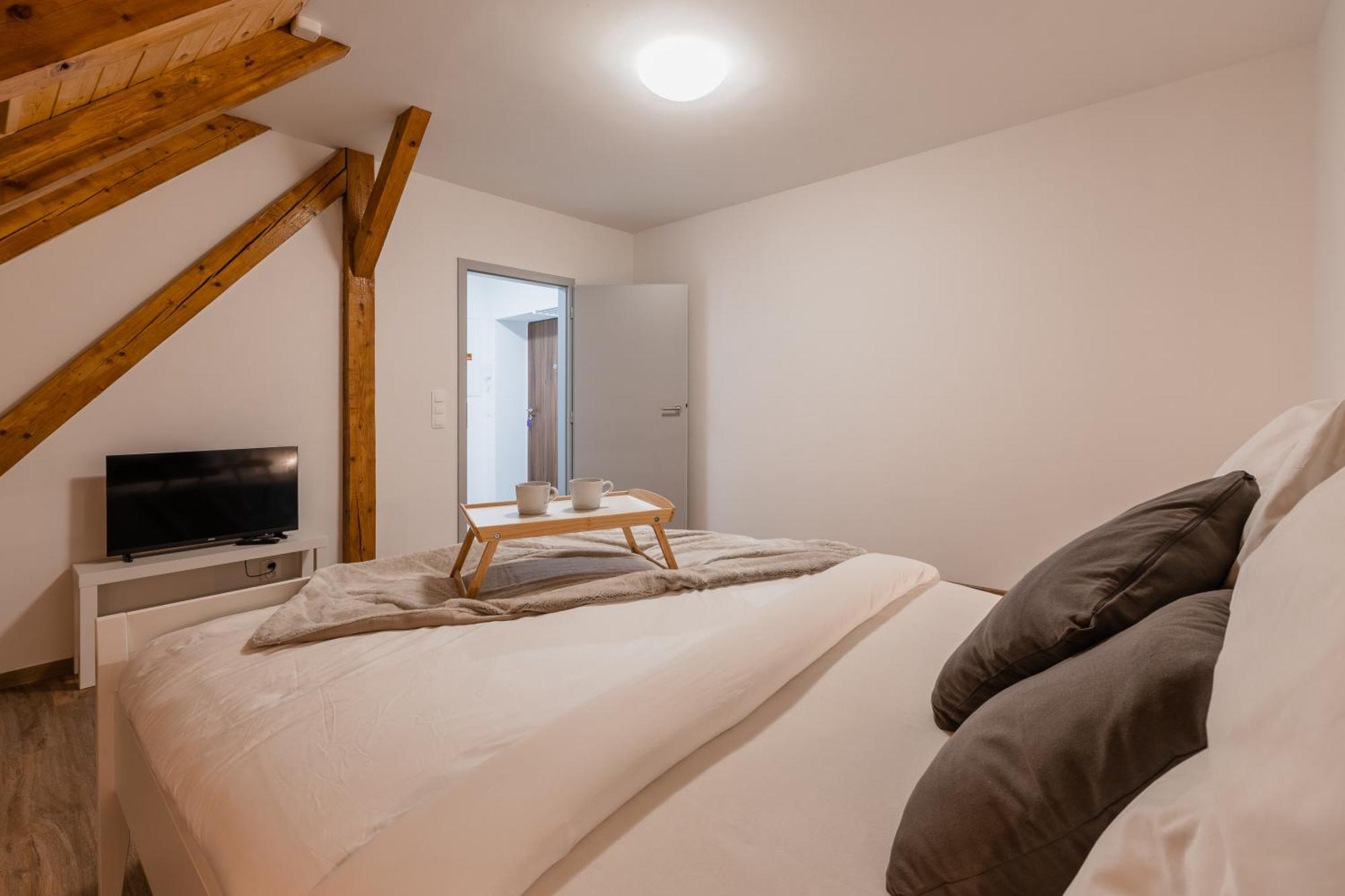 Romanticky Loft Parking U Hlavniho Nadrazi Оломоуц Екстериор снимка